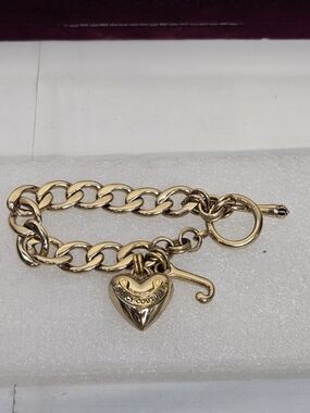 Juicy Couture Gold Heart Charm Toggle Bracelet